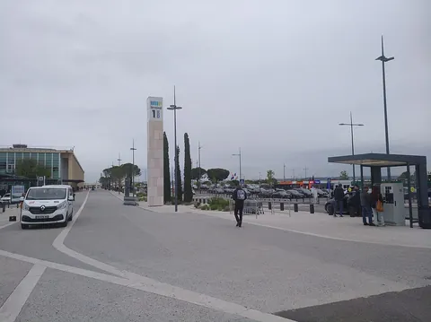 Esterno del terminal 1B di Marsiglia Provenza — fotografia del 2019